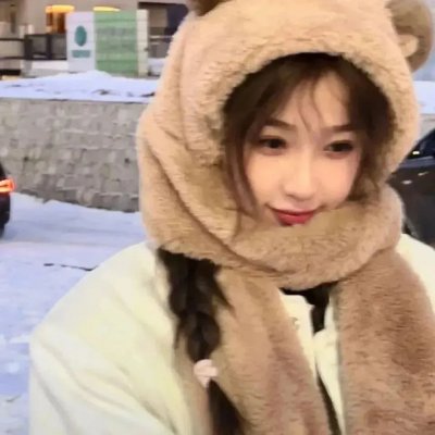 小丑面前
